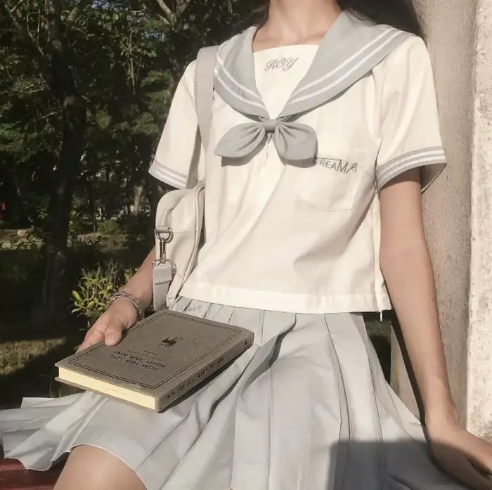 绿草如阴